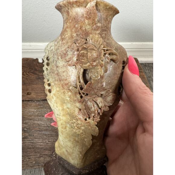 Vintage Carved Soapstone Vase 8” Pedestal Floral Relief Asian Boho MCM Eclectic - Picture 11 of 13
